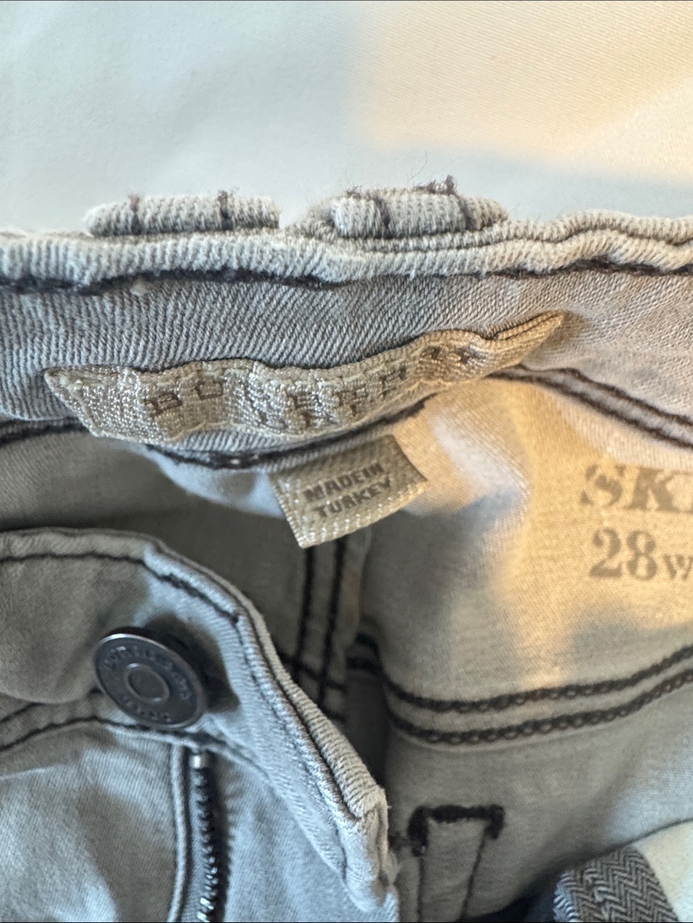 Burberry Brit Gray Wash Skinny Jeans - Picture 3 of 6